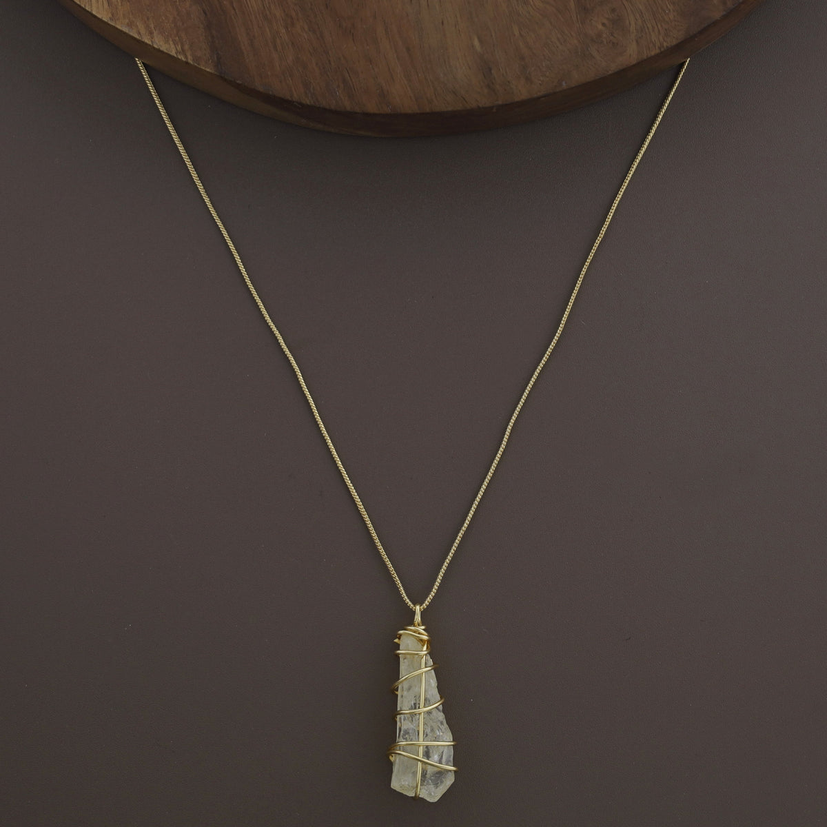 Binded Dyed Stone Neckpiece